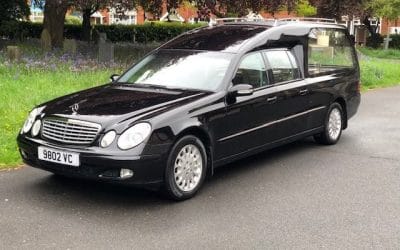 How Can Limo Hire Create A Dignified Funeral Procession?